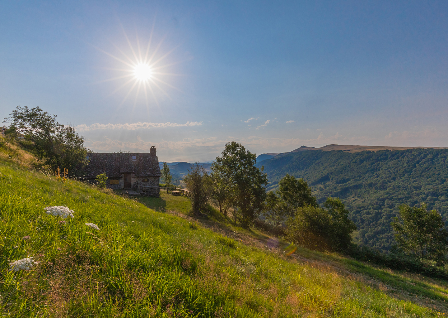 Salers - © V. Tiphine/Auvergne-Rhône-Alpes Tourisme Salers