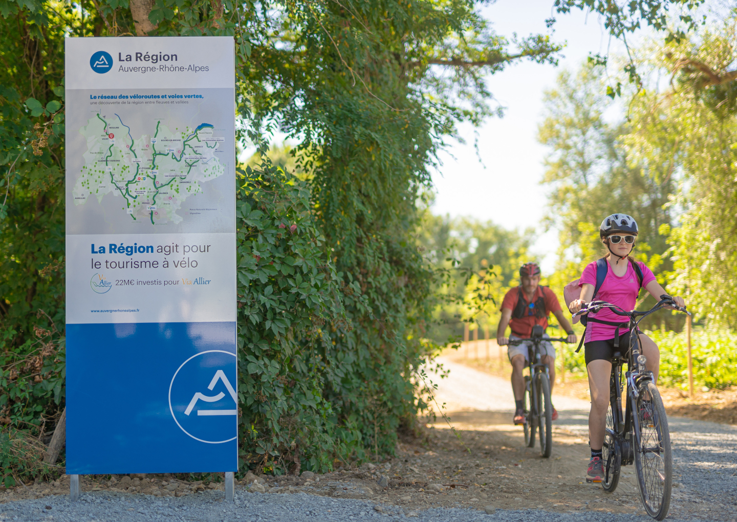 cyclotourisme 2 - © D. Grudet / Auvergne-Rhône-Alpes Tourisme cyclotourisme 2
